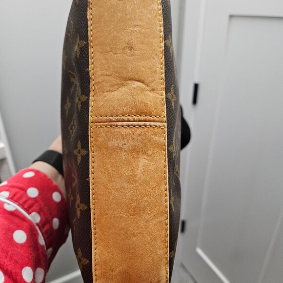 Louis Vuitton Monogram Canvas Hobo Bag - Picture 6 of 14